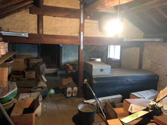 一軒分の家財道具の買取で処分費節約