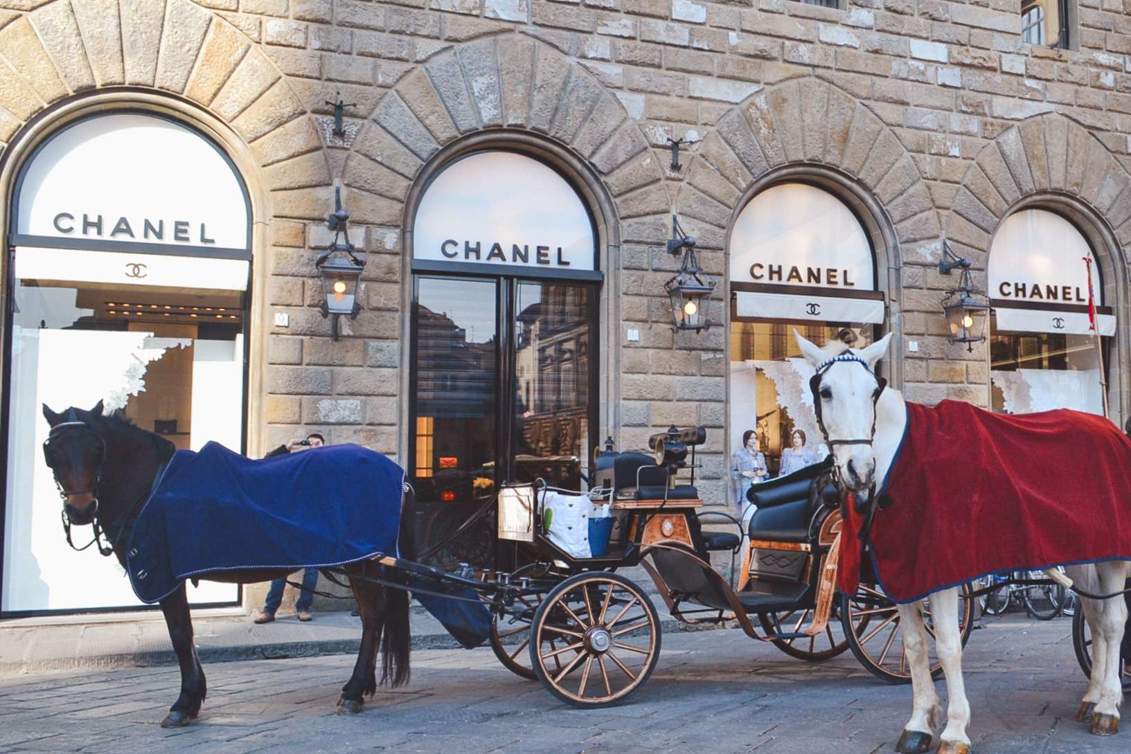 シャネル買取はどこがいい？おすすめ業者6選と高額査定のコツ・選び方を徹底解説